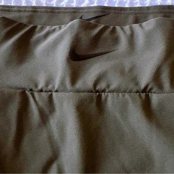 NWT♥️NIKE $75 BLISS SKORT SKIRT XS ARMY GREEN 2 POCKET GOLF TENNIS WORKOUT RUN - Picture 9 of 9